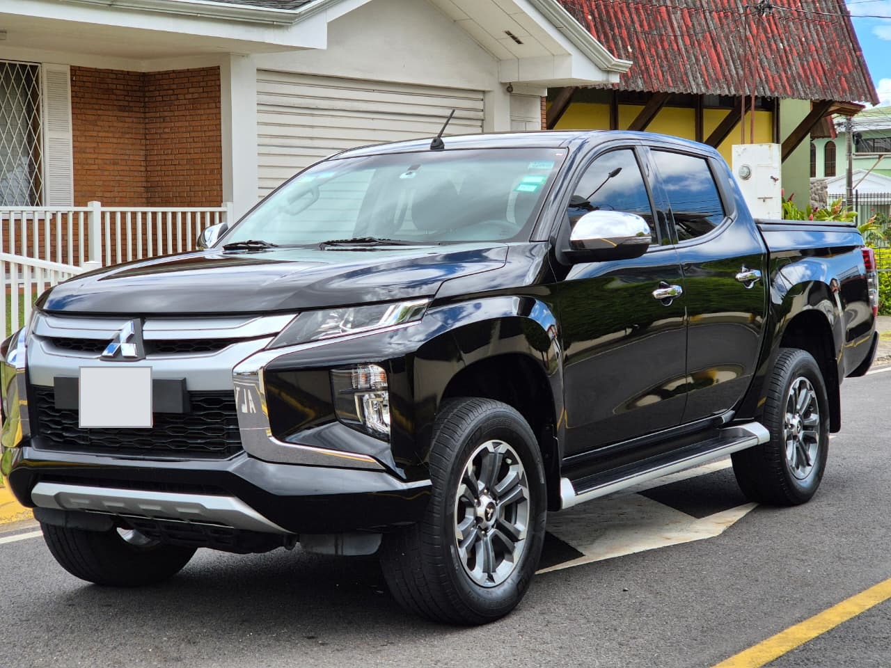 Mitsubishi L200 2020 usado en venta Costa Rica
